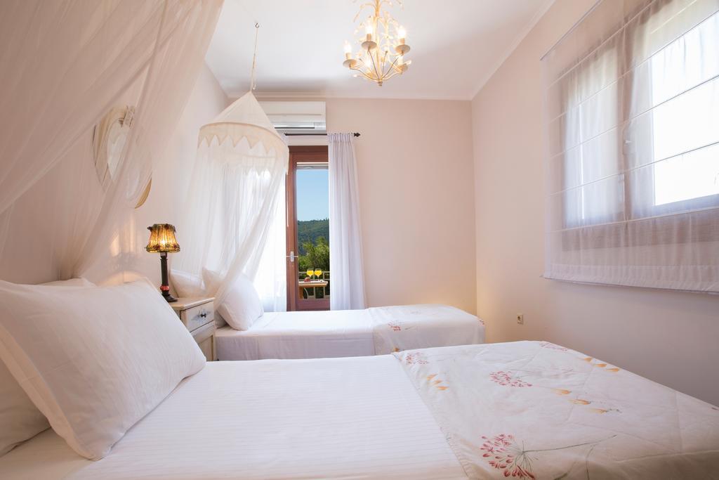 Aeriko Homes Of Distinction اجيوس ايوانيس المظهر الخارجي الصورة